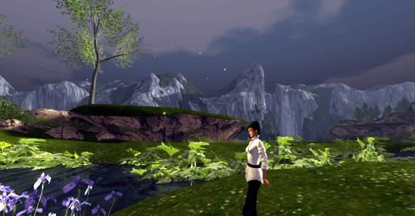 There are fireflies in the garden...